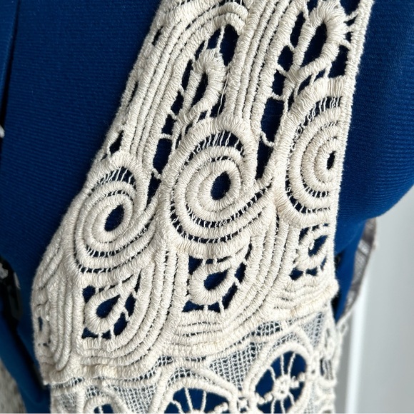 COLLECTIVE CONCEPTS macramé-like vest. Size small, EUC. - Picture 7 of 15